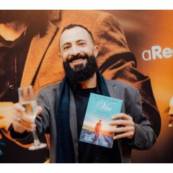 Escritor campo-larguense comemora em grande estilo o sucesso no lançamento de seu primeiro livro